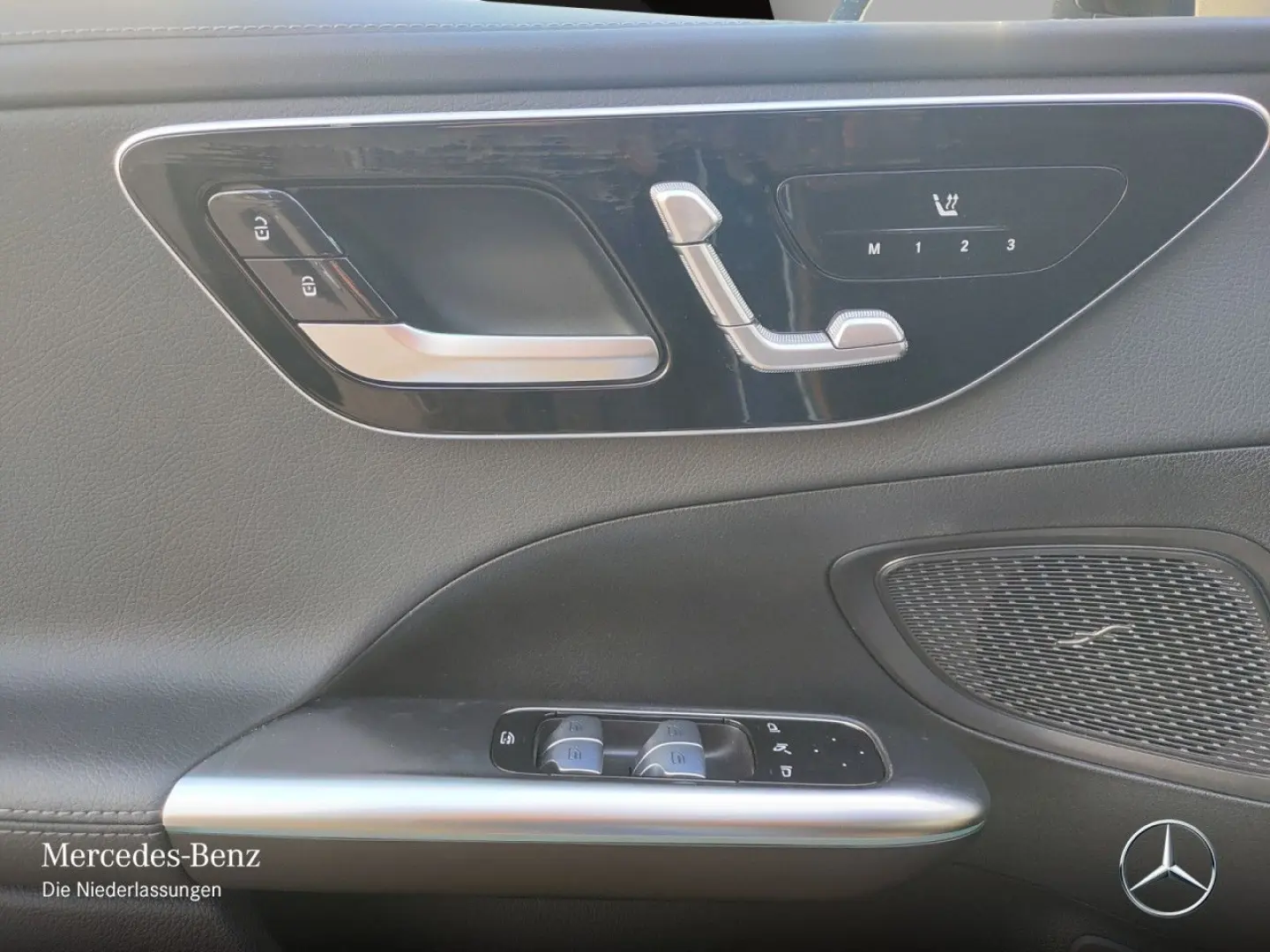 C 300 e 4M AMG Premium Night 360  DigiL. Memory