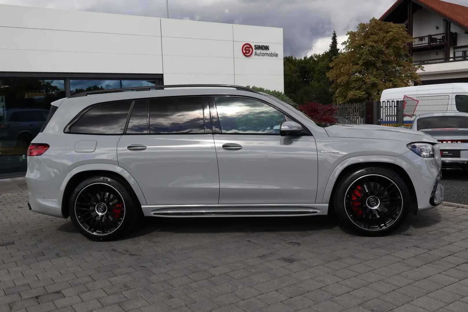 AMG GLS 63 4M  DESIGNO-MANUF.-Perf.-Standhzg-3D