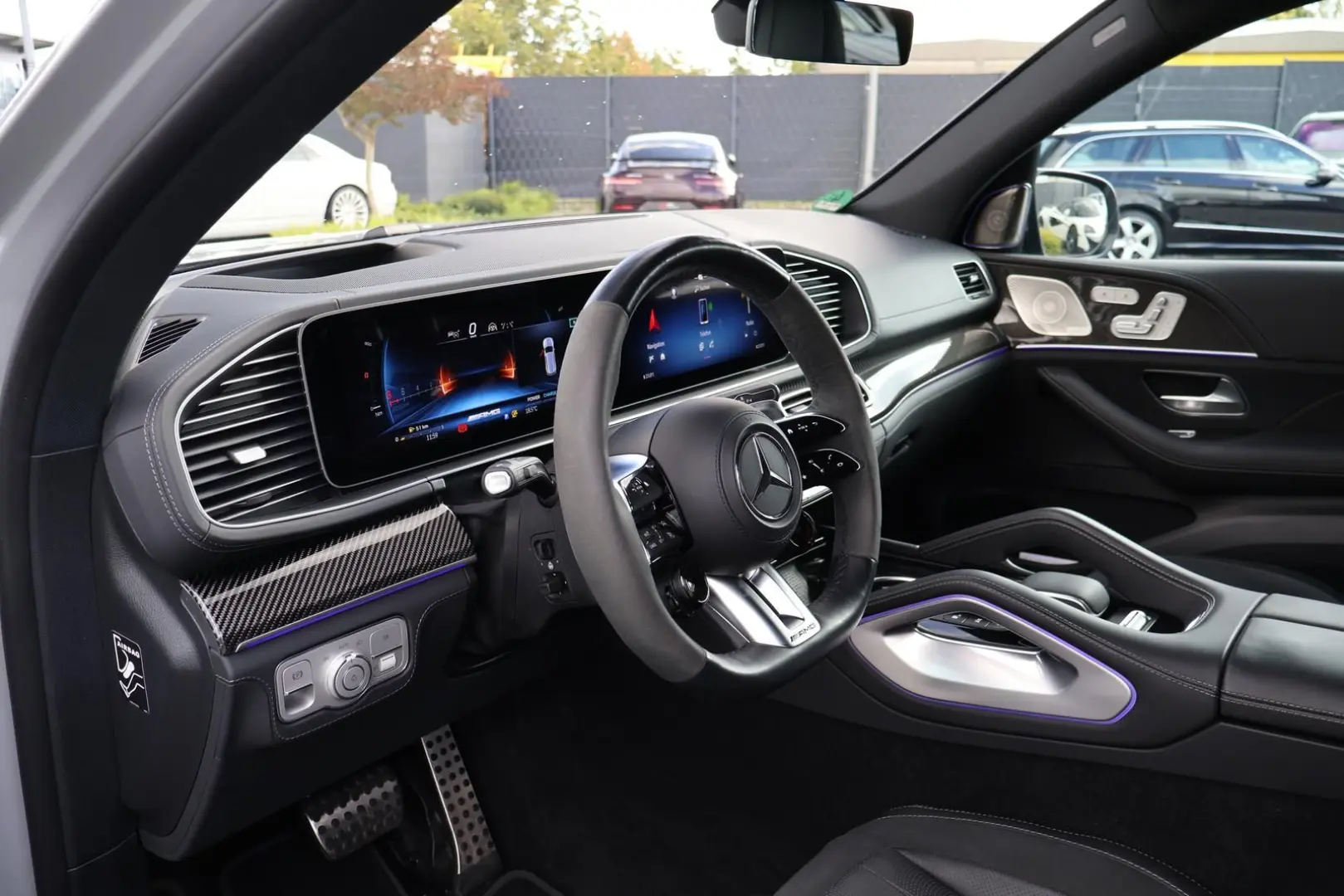 AMG GLS 63 4M  DESIGNO-MANUF.-Perf.-Standhzg-3D