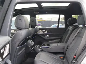 AMG GLS 63 4M  DESIGNO-MANUF.-Perf.-Standhzg-3D