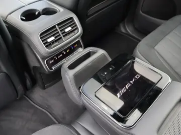 AMG GLS 63 4M  DESIGNO-MANUF.-Perf.-Standhzg-3D