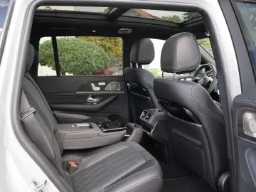 AMG GLS 63 4M  DESIGNO-MANUF.-Perf.-Standhzg-3D