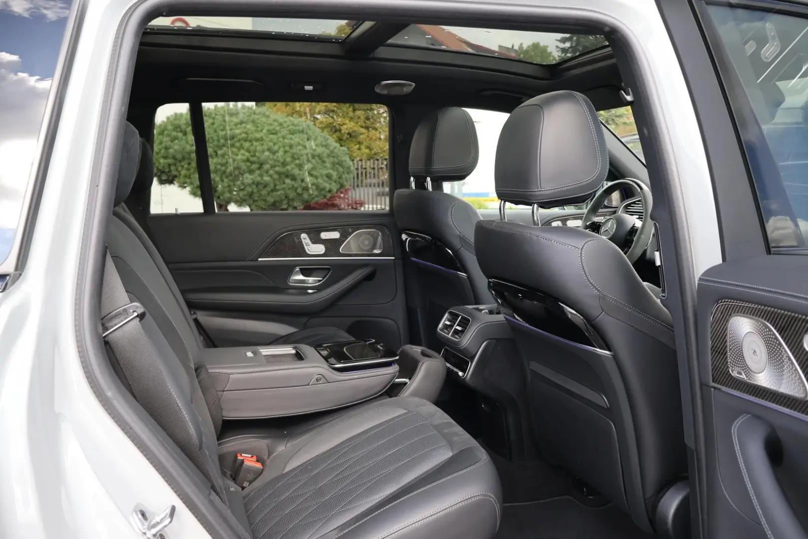 AMG GLS 63 4M  DESIGNO-MANUF.-Perf.-Standhzg-3D