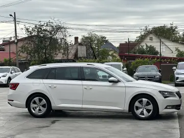 SKODA SUPERB COMBI