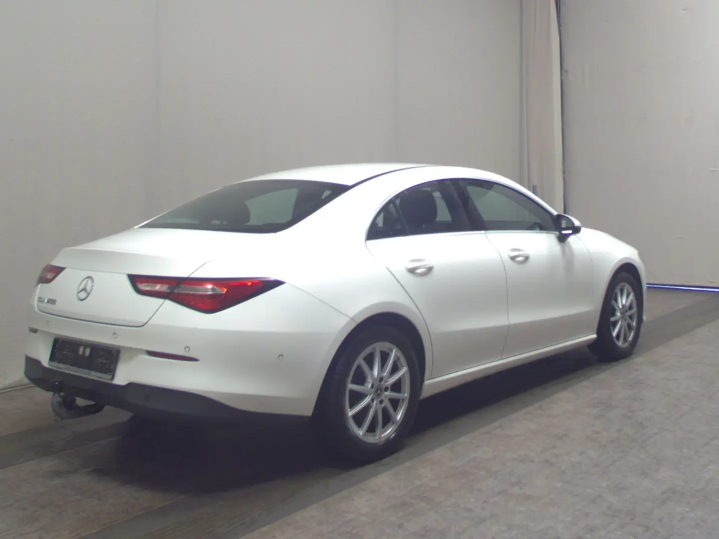 CLA 200 Navi T-Leder MBUX RFK AHK PDC Distronic