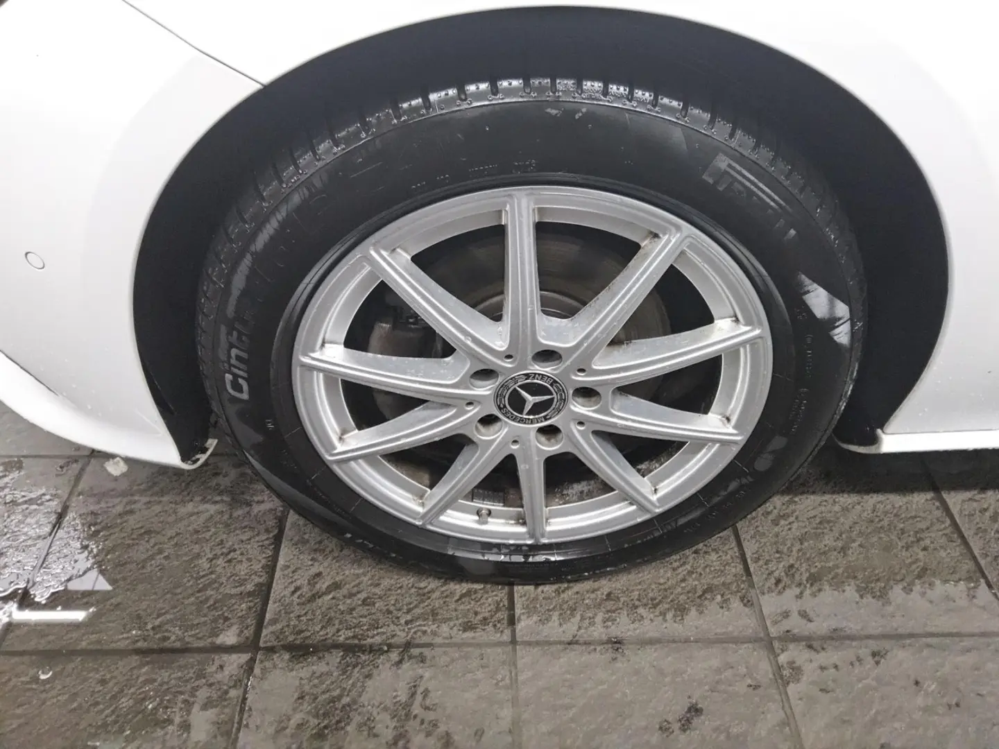 CLA 200 Navi T-Leder MBUX RFK AHK PDC Distronic