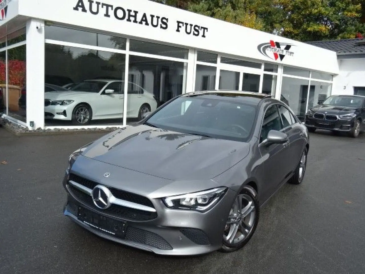 CLA 180d T-LEDER NAVI LED AUTOM PANO KAME 1HAND