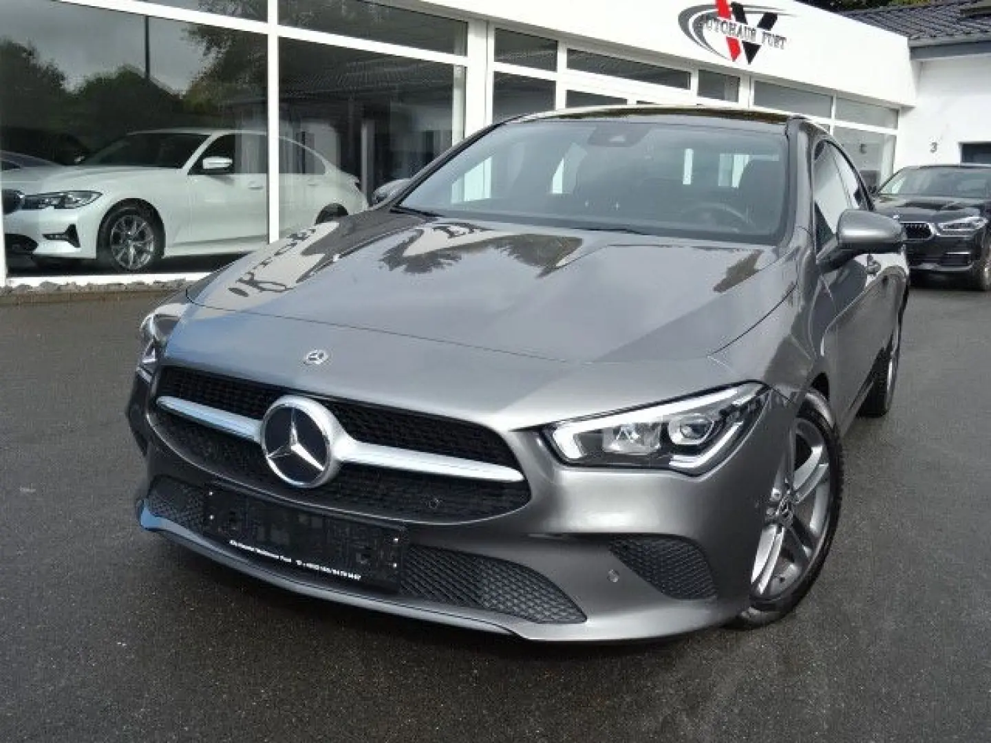 CLA 180d T-LEDER NAVI LED AUTOM PANO KAME 1HAND