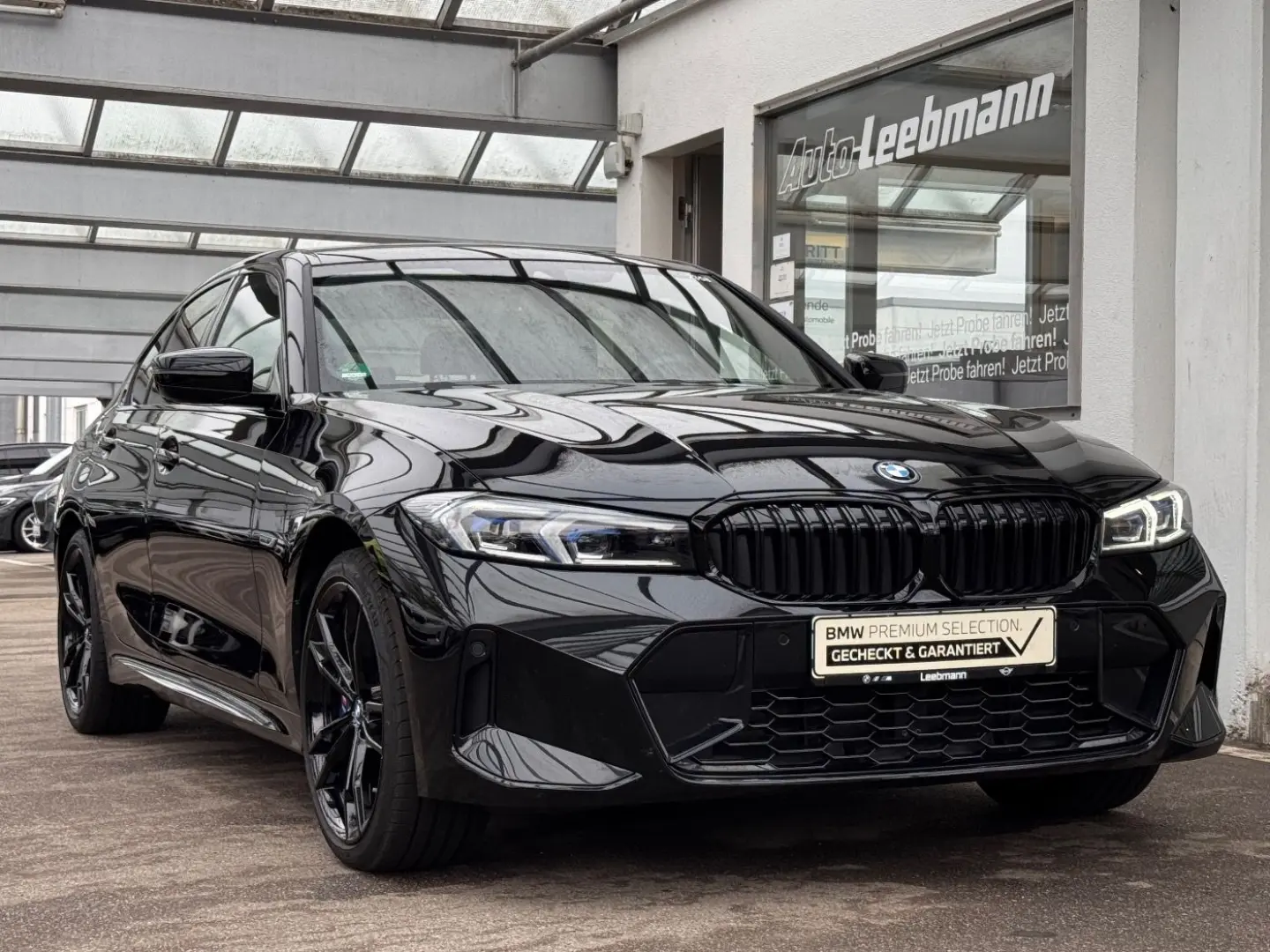 330e xDrive Lim. M-Sport HUD HK