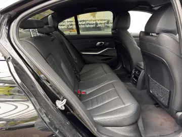 330e xDrive Lim. M-Sport HUD HK