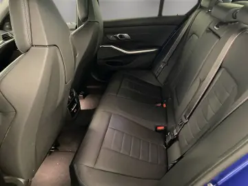 330i xDrive M Sport Standheizung AHK Harman K