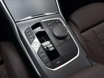 330i M Sport Pro Leder HUD ACC SurView Glasd.19