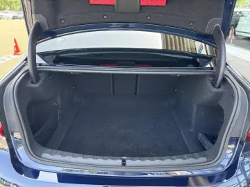 330i M Sport Pro Leder HUD ACC SurView Glasd.19