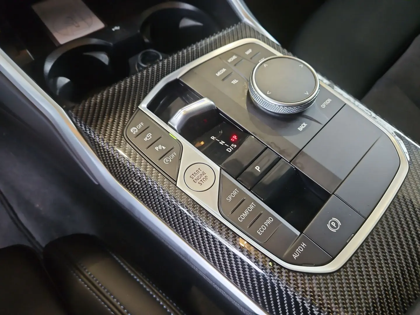 330i xDrive Limousine M Sportpaket Pro 19  LC Pr