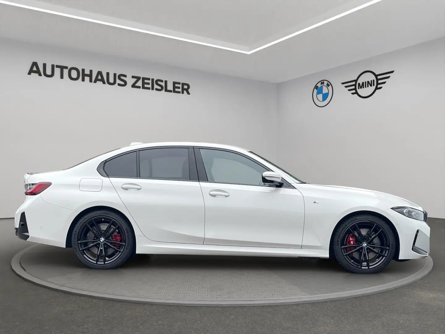 330i xDrive Limousine M SPORTPAKET HarmanKardon