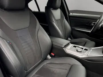 330i xDrive Limousine M SPORTPAKET HarmanKardon