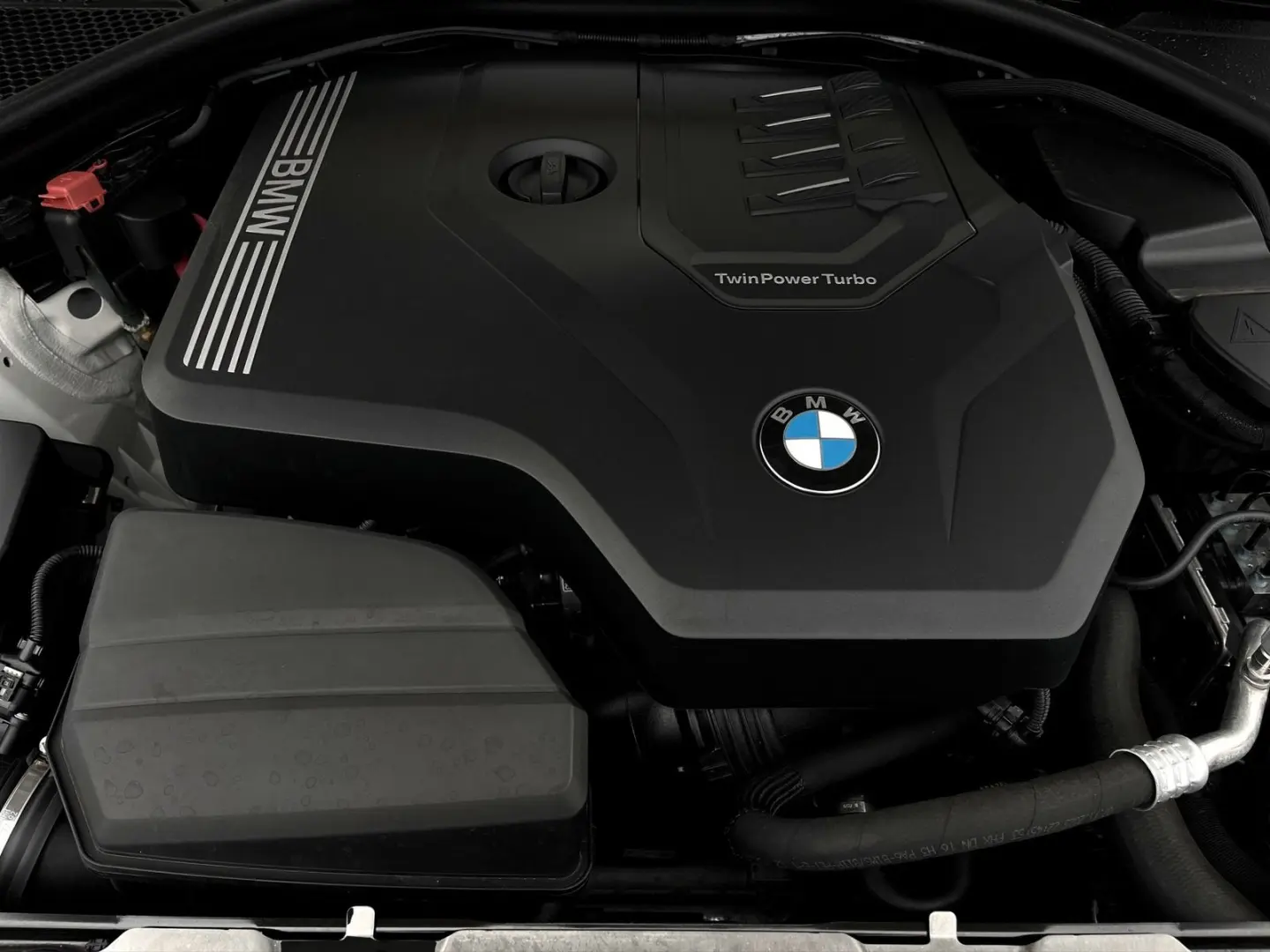 330i xDrive Limousine M SPORTPAKET HarmanKardon