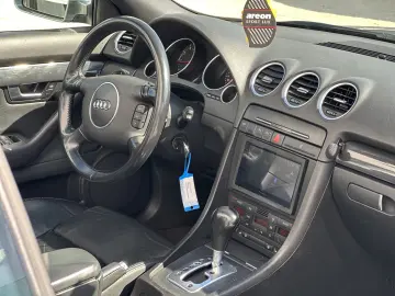 AUDI A4 Cabrio 3.0 V6