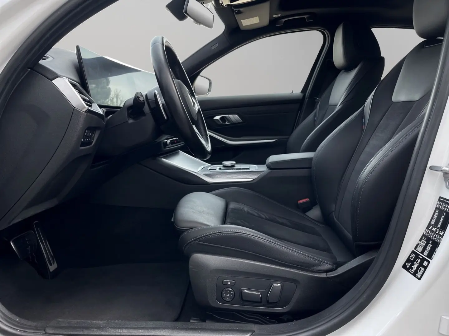 330i xDrive Limousine M SPORTPAKET ALLWETTERREIF