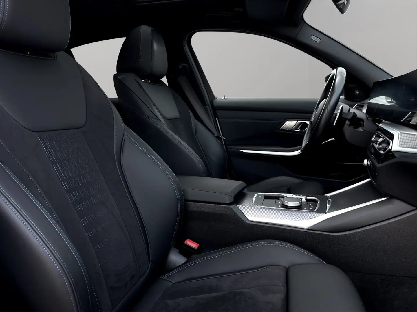 330i xDrive Limousine M SPORTPAKET ALLWETTERREIF