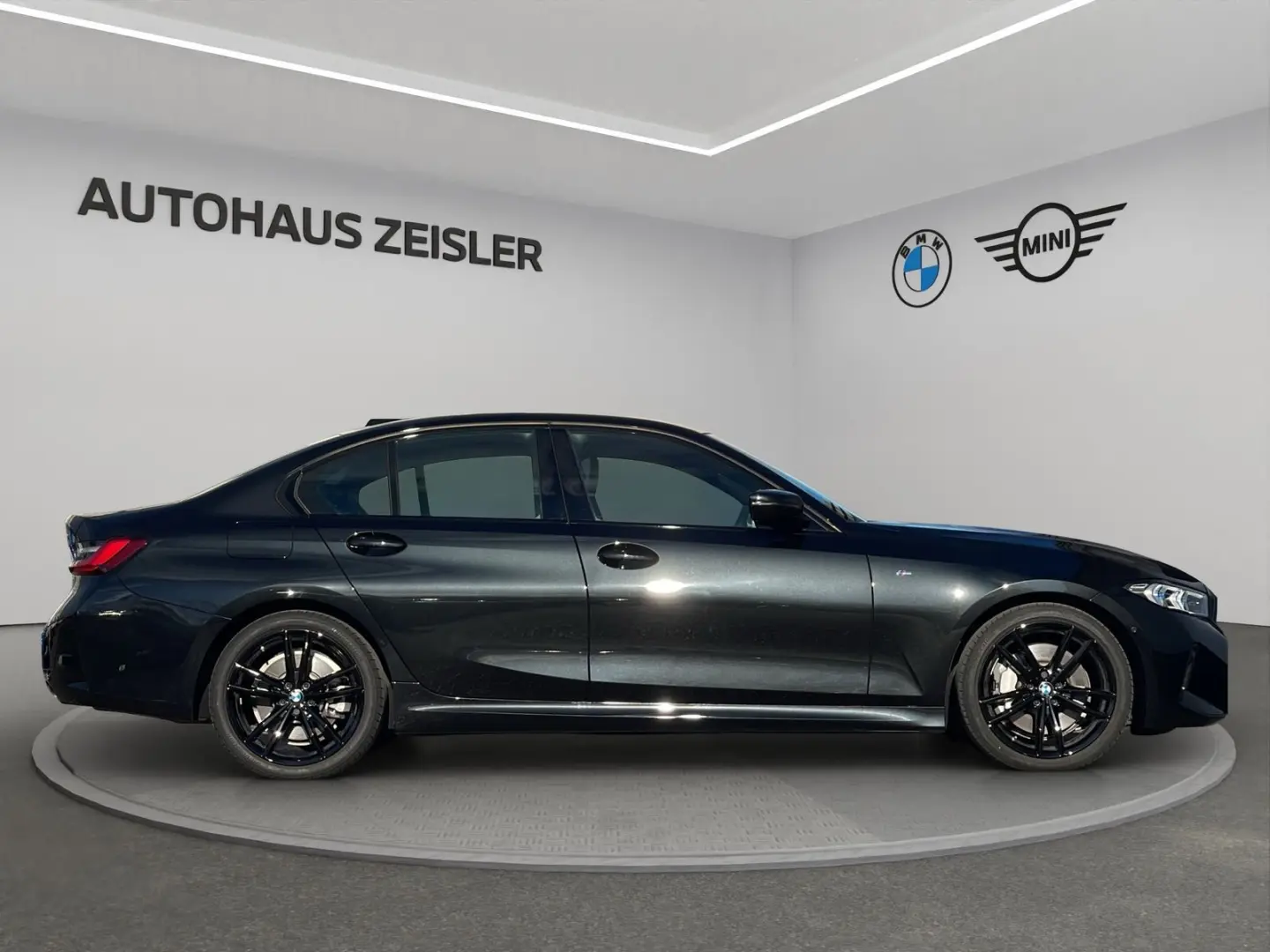 330i xDrive Limousine M SPORTPAKET AHK UPE 75.42