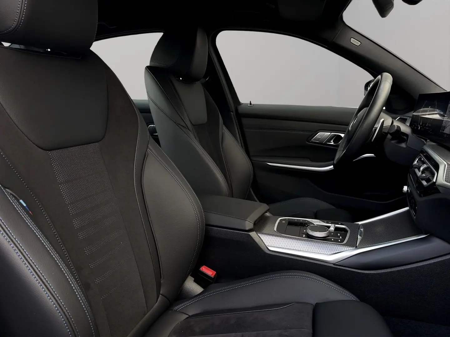 330i xDrive Limousine M SPORTPAKET AHK UPE 75.42