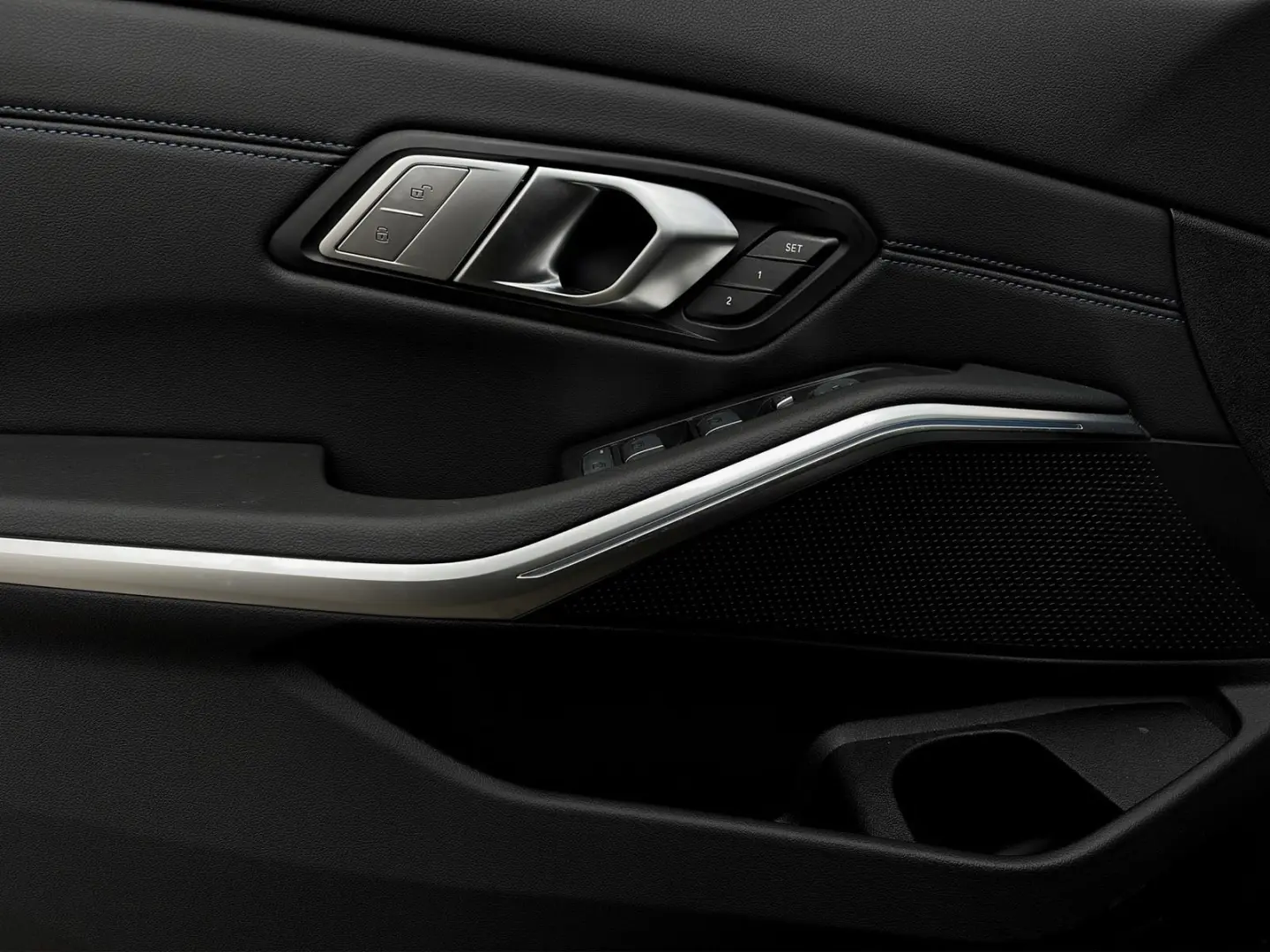 330i xDrive Limousine M SPORTPAKET AHK UPE 75.42