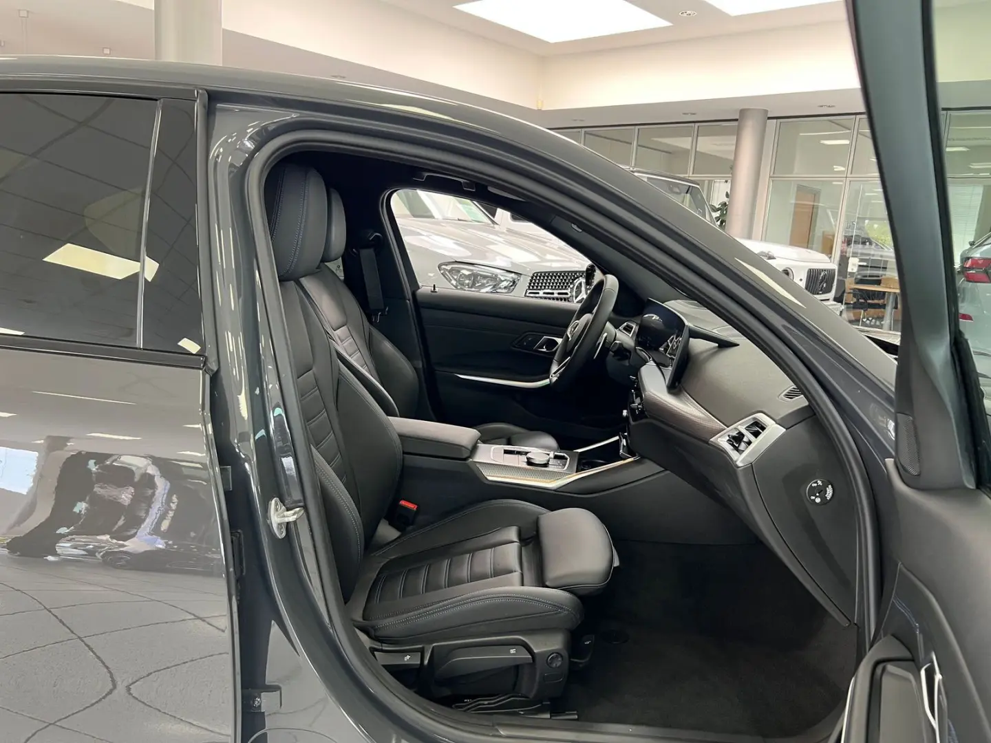 330 i xDrive M-Sport ACC HUD 360  KEYL AHK LED