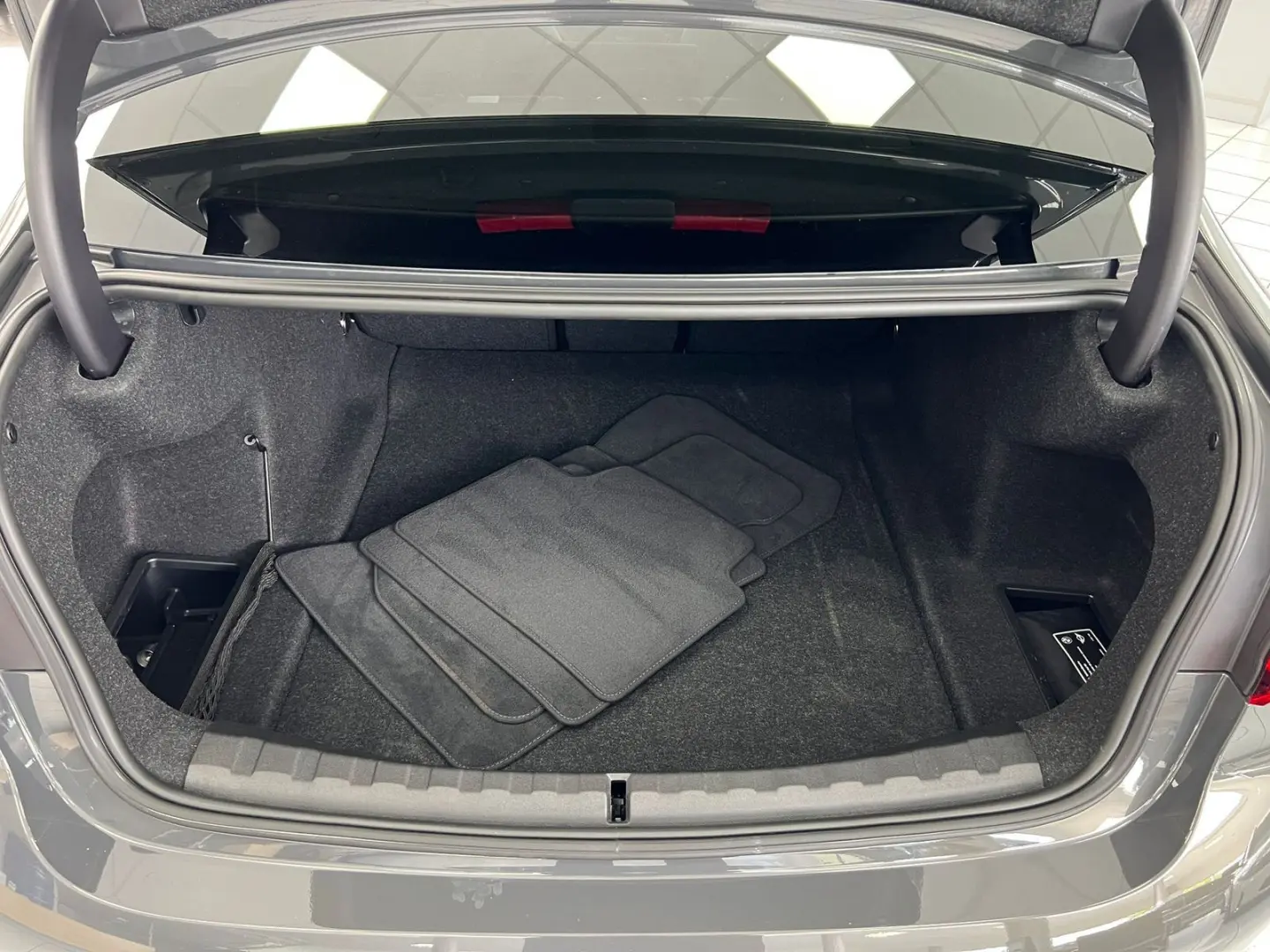 330 i xDrive M-Sport ACC HUD 360  KEYL AHK LED