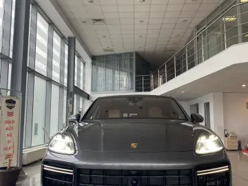 PORSCHE CAYENNE COUPE TURBO S e-Hybrid