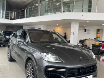 PORSCHE CAYENNE COUPE TURBO S e-Hybrid