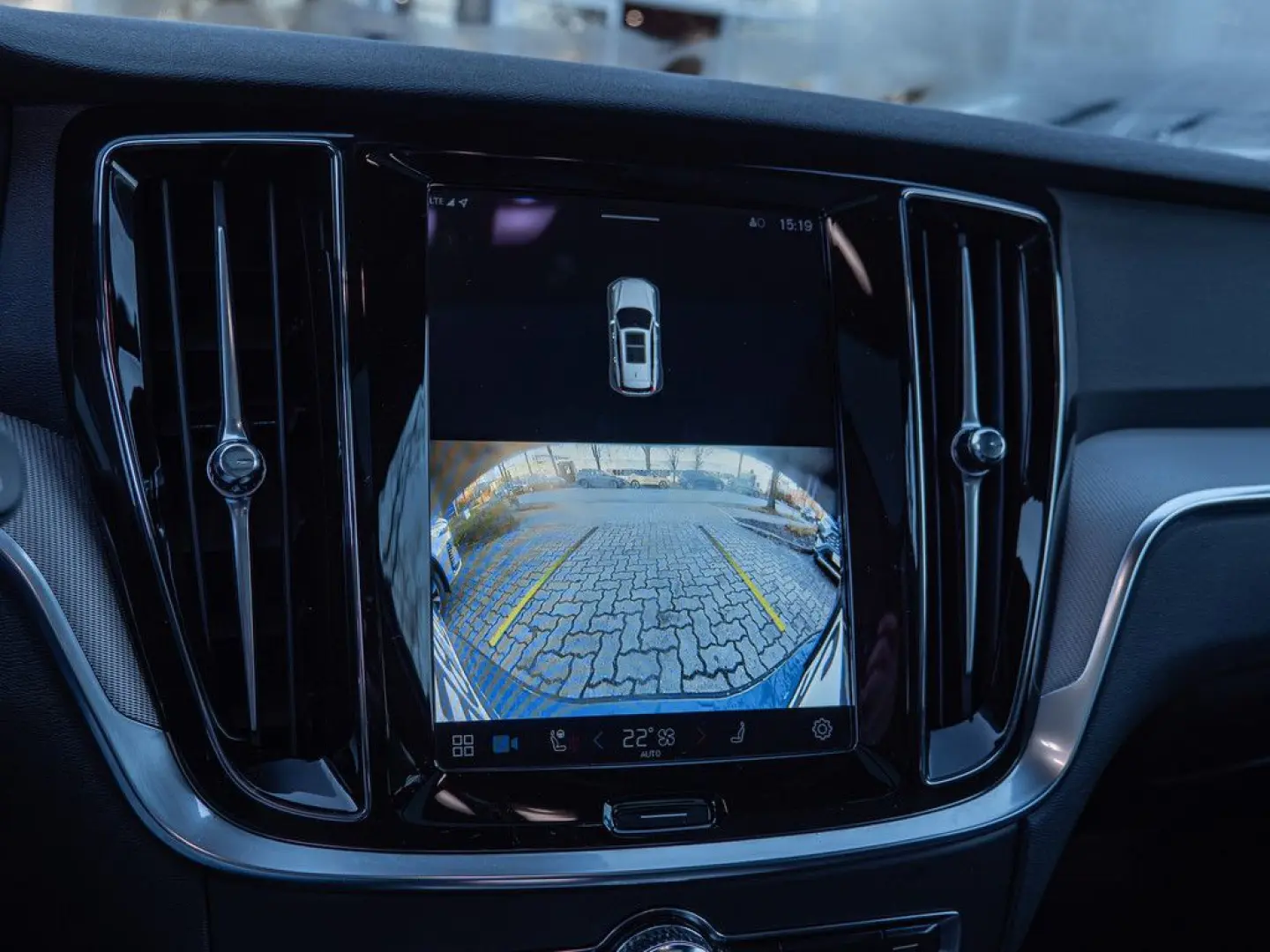 V60 B4 Plus Dark Pano Kam H-K