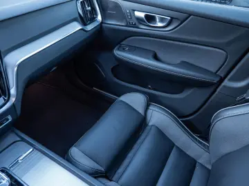 V60 B4 Plus Dark Pano Kam H-K