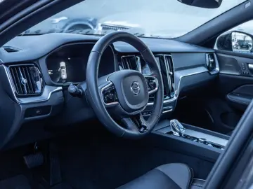 V60 B4 Plus Dark Pano Kam H-K