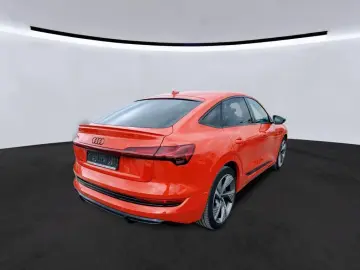 E-TRON SPORTBACK 55 S LINE BLACK 22Z DG-MTRX ACC