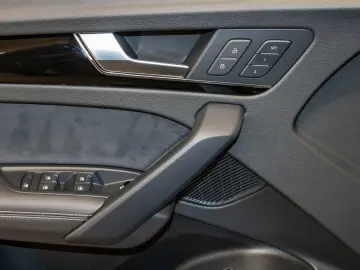 Q5 45 TFSI qu. S line Air VirtCo Headup Pano 21