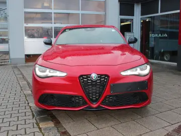 Giulia Competizione Q4 Garantie 07-27 Matrix LED