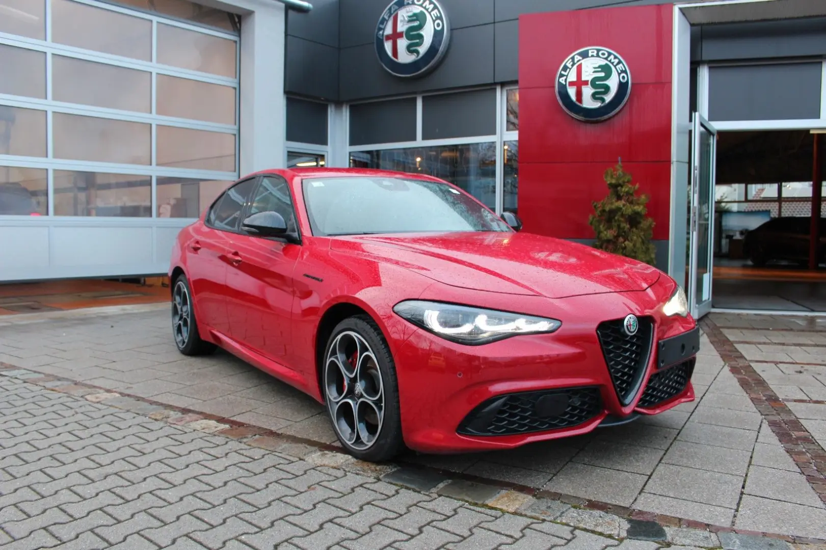 Giulia Competizione Q4 Garantie 07-27 Matrix LED
