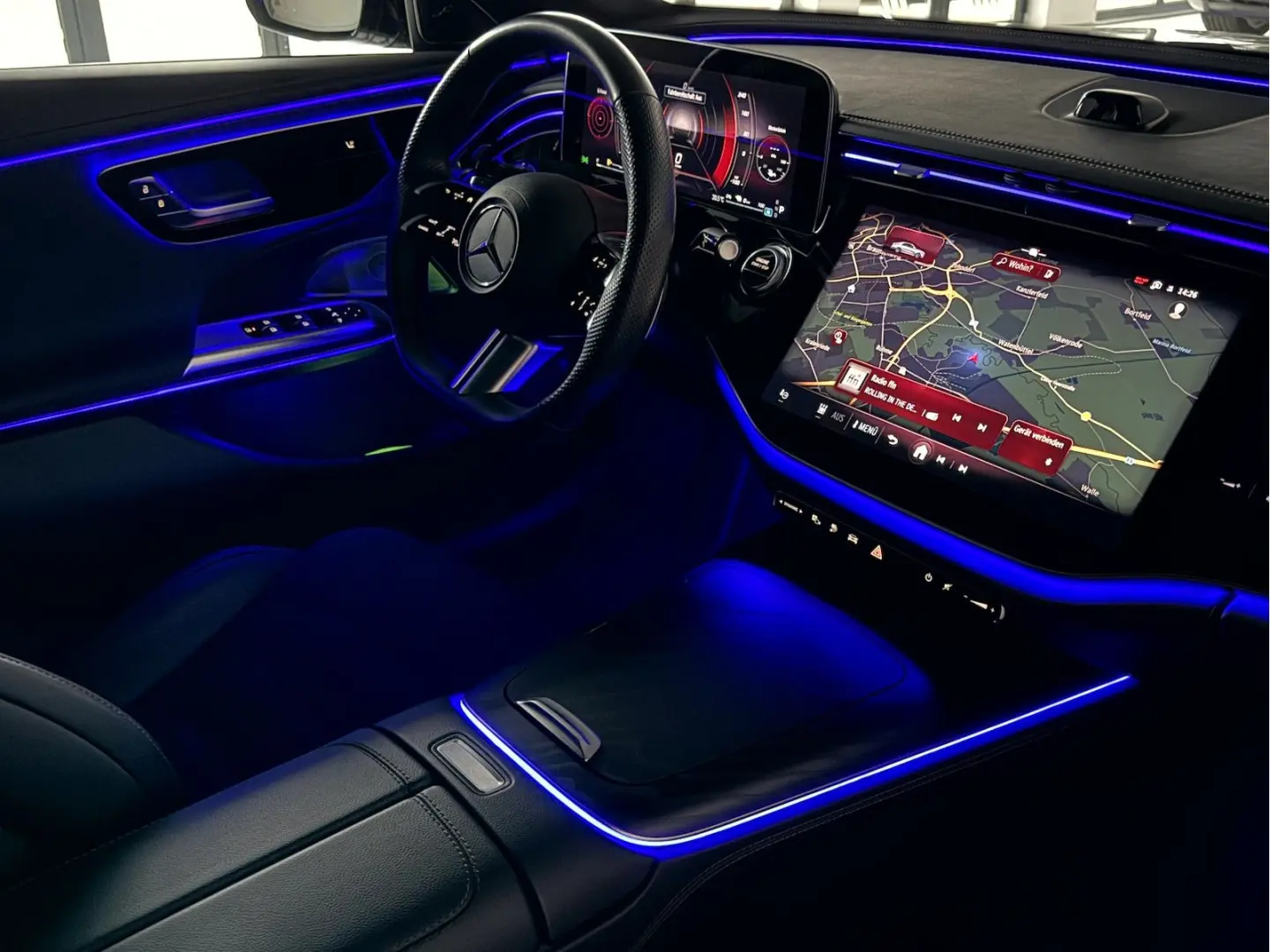 E 300 e AMG Line Superscreen Burmester4D Night