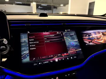 E 300 e AMG Line Superscreen Burmester4D Night