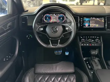 Kodiaq 2.0 TDI 4x4 Sportline 7 Sitzer Pano AHK