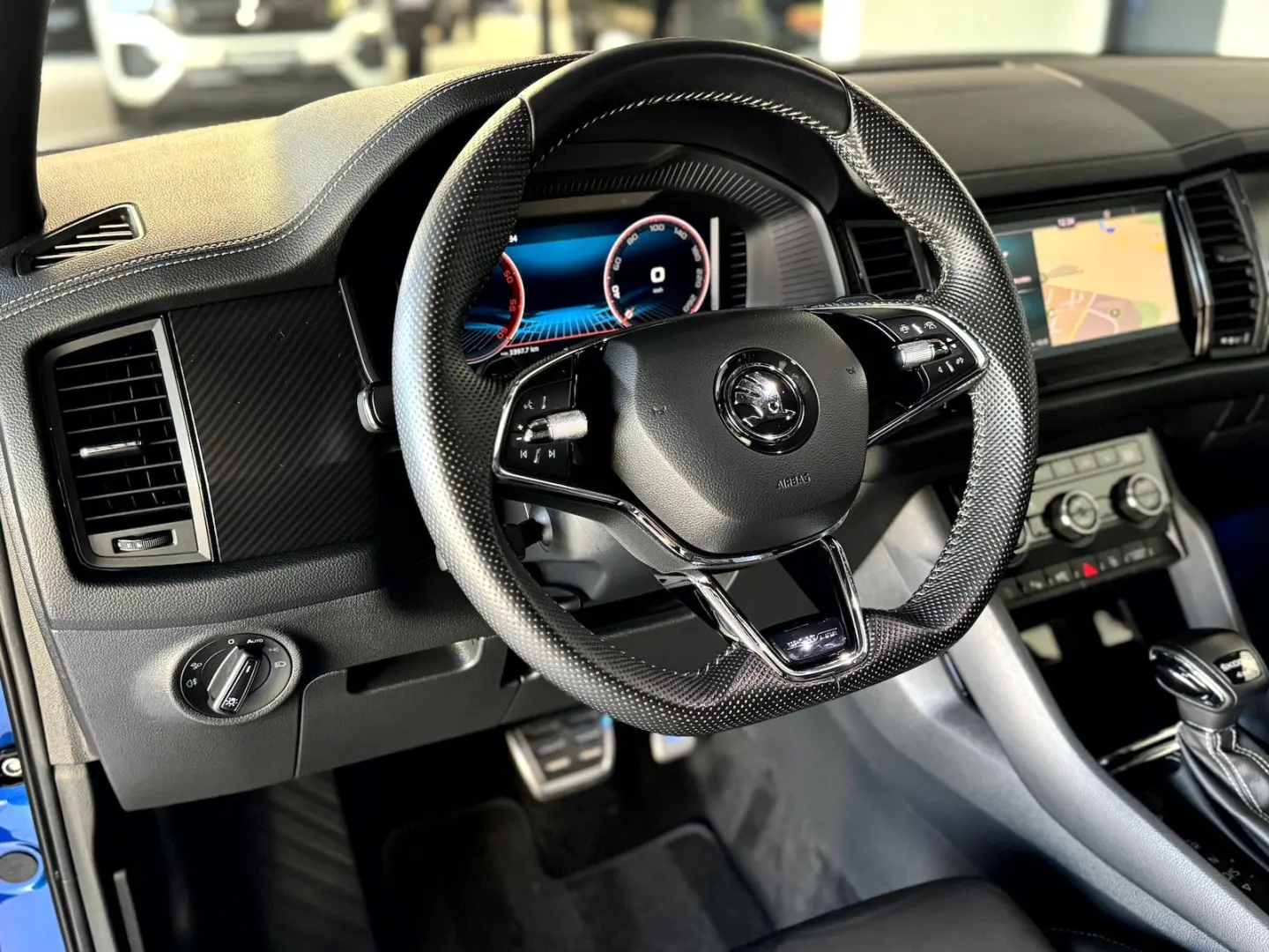 Kodiaq 2.0 TDI 4x4 Sportline 7 Sitzer Pano AHK