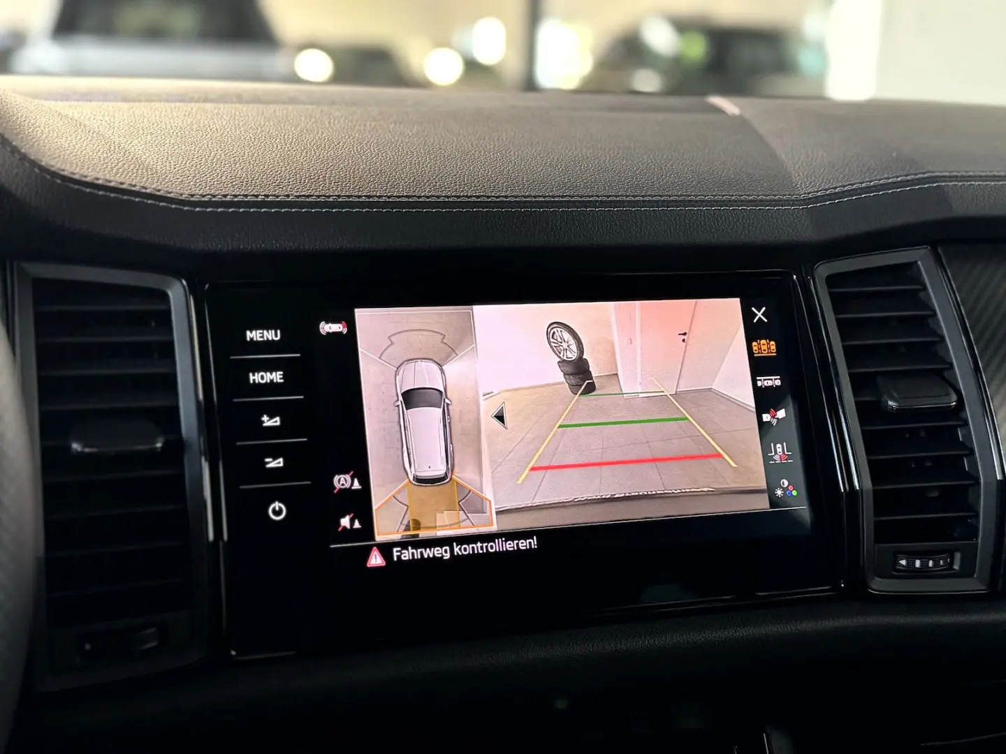 Kodiaq 2.0 TDI 4x4 Sportline 7 Sitzer Pano AHK