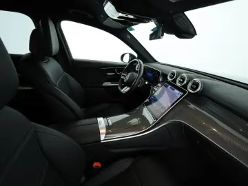 GLC 220 d 4M AMG Digi-Light AHK Memory Sitzklima
