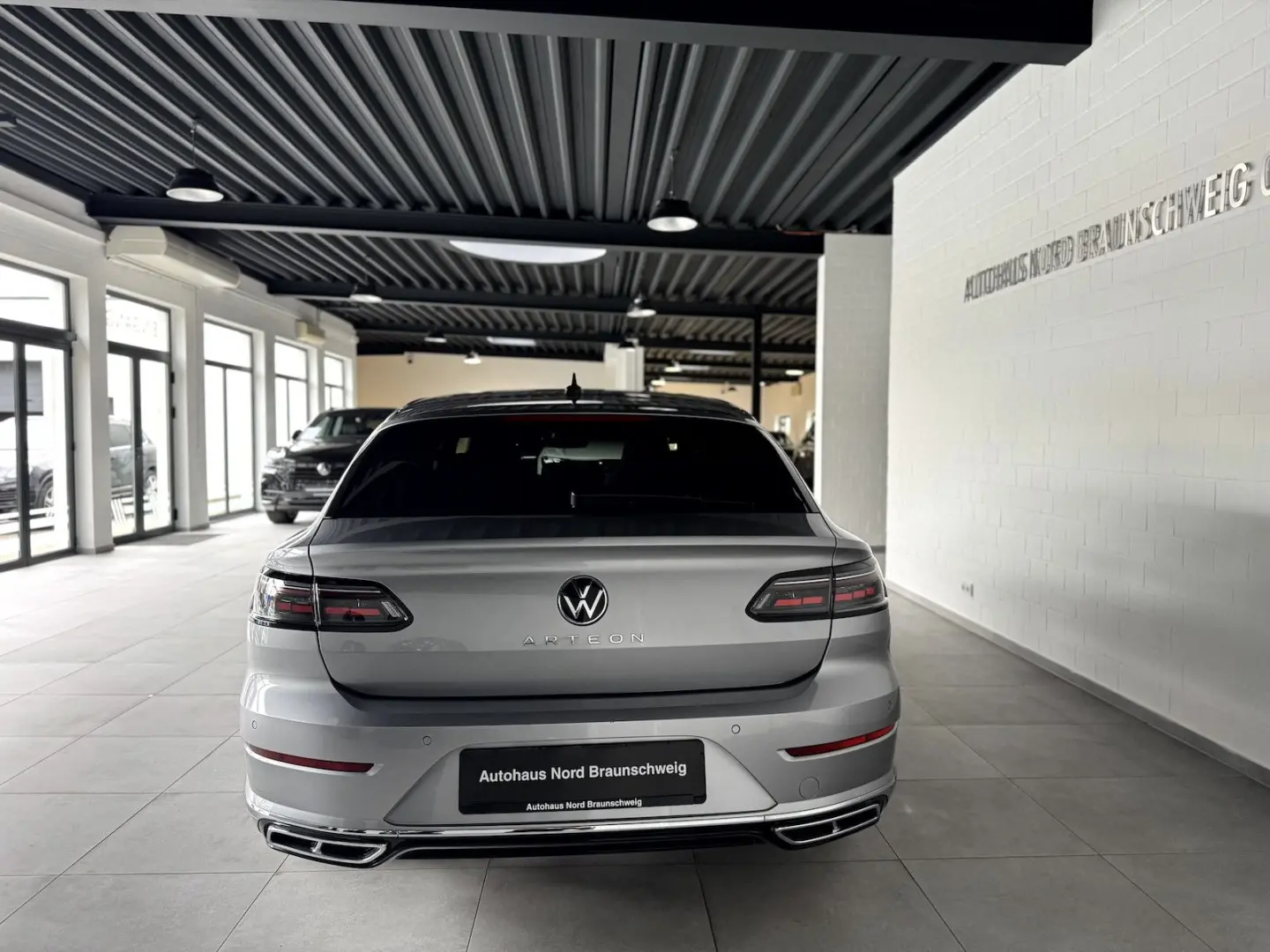 Arteon Shooting Brake 2.0 TSI R Line Pano IQ AHK