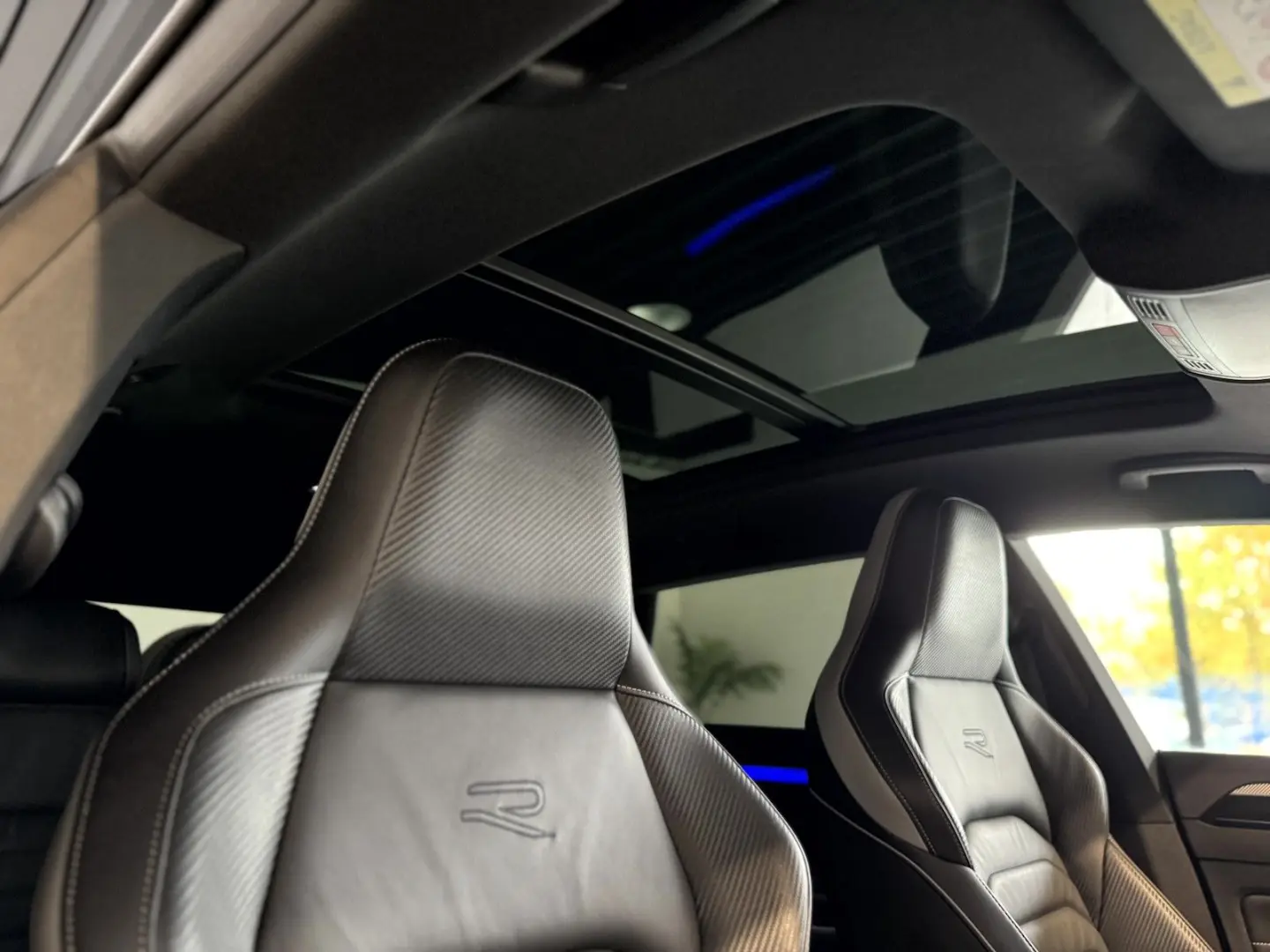 Arteon Shooting Brake 2.0 TSI R Line Pano IQ AHK