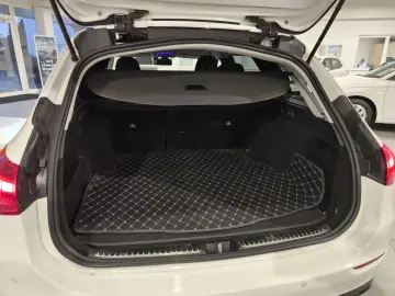 C 300 T-Modell T 4Matic AHK  High-End- Night-Pak