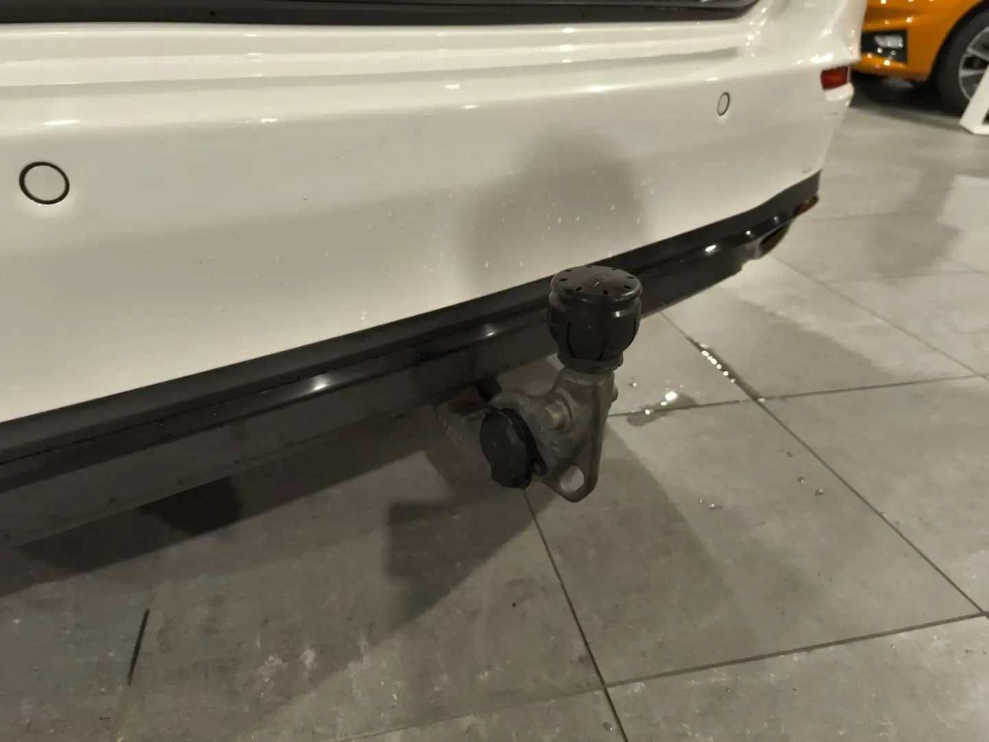 C 300 T-Modell T 4Matic AHK  High-End- Night-Pak