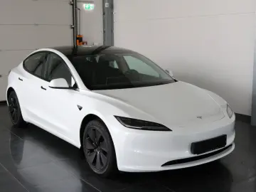 Model 3 Highland RWD