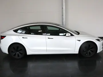 Model 3 Highland RWD